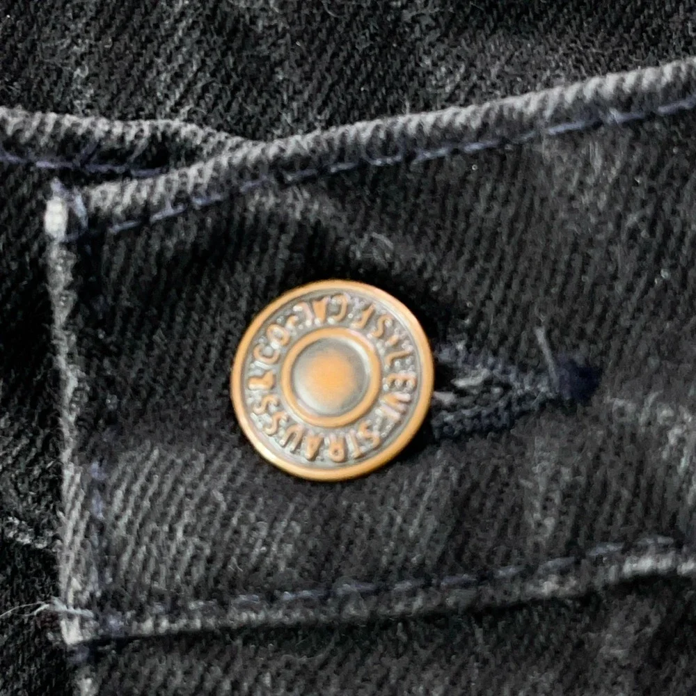 Levis vintage black